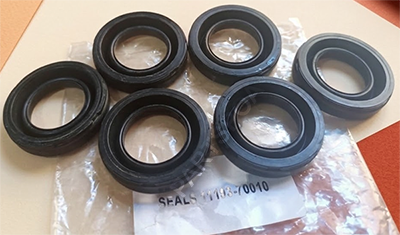 Mark X V6 Engine Top Cover Seal